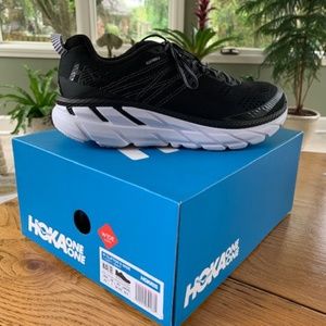Hoka Clifton 6